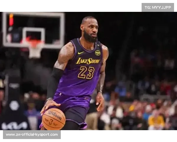 湖人队詹姆斯扣篮难救主，球队主场惜败雄鹿